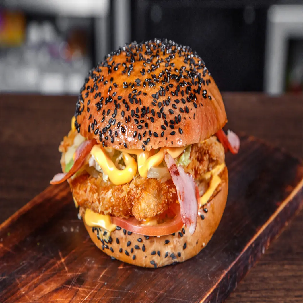 undefined: Внутри Сырренко