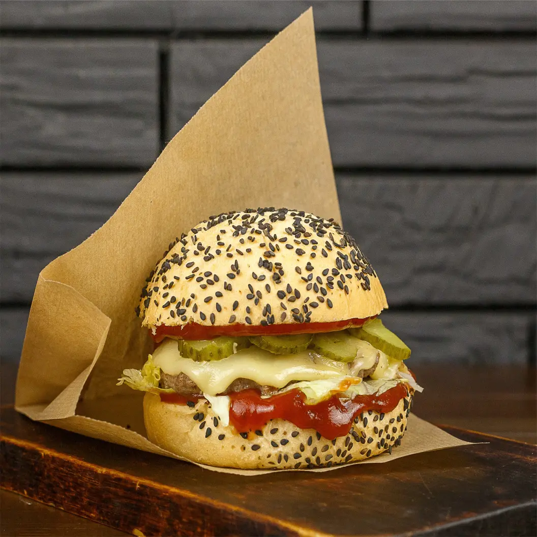 undefined: Внутри Сырренко